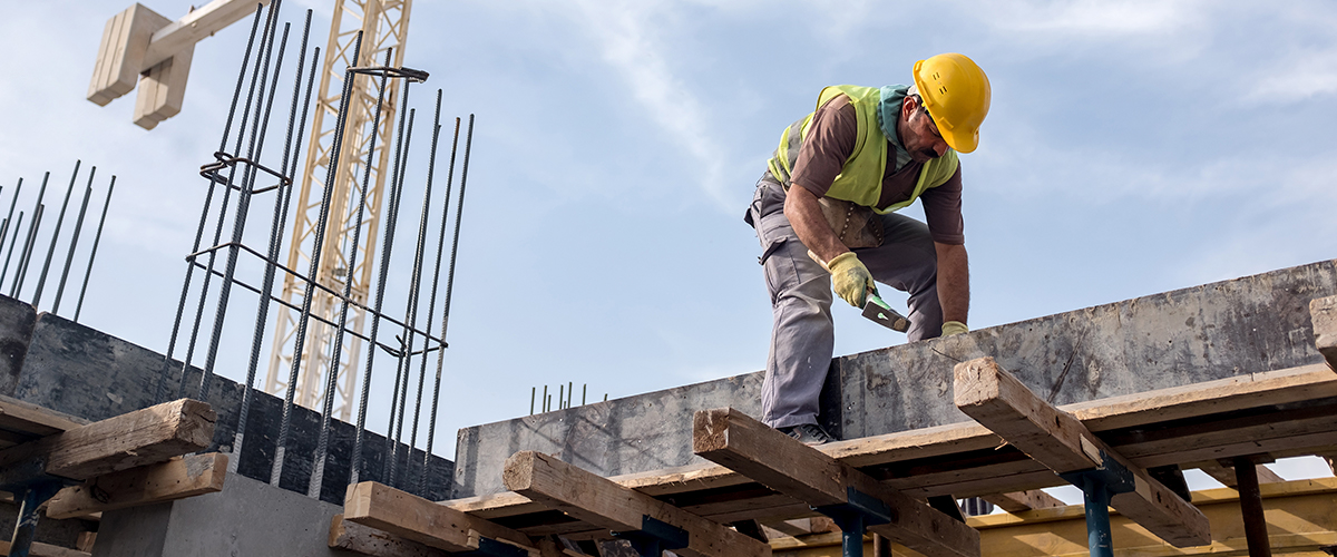 construction worker cbd benefits